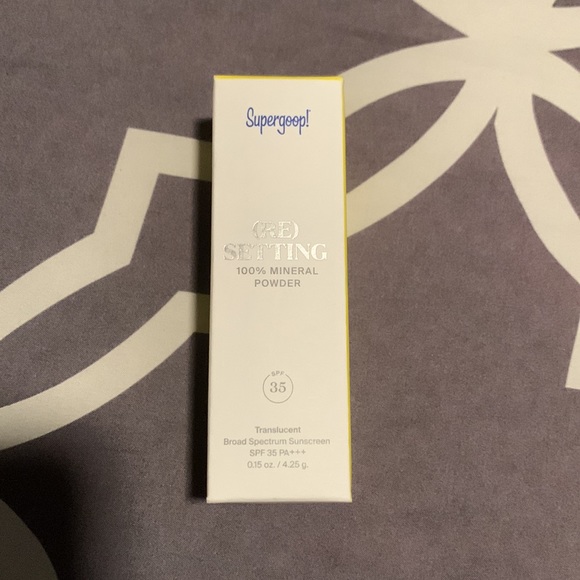 SUPERGOOP! (RE) SETTING 100% MINERAL POWDER- TRANSLUCENT - Picture 6 of 7